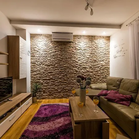 Apartman Lipotica Apartament *