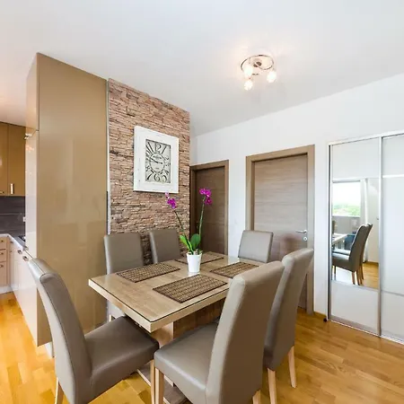 Apartament Apartman Lipotica *